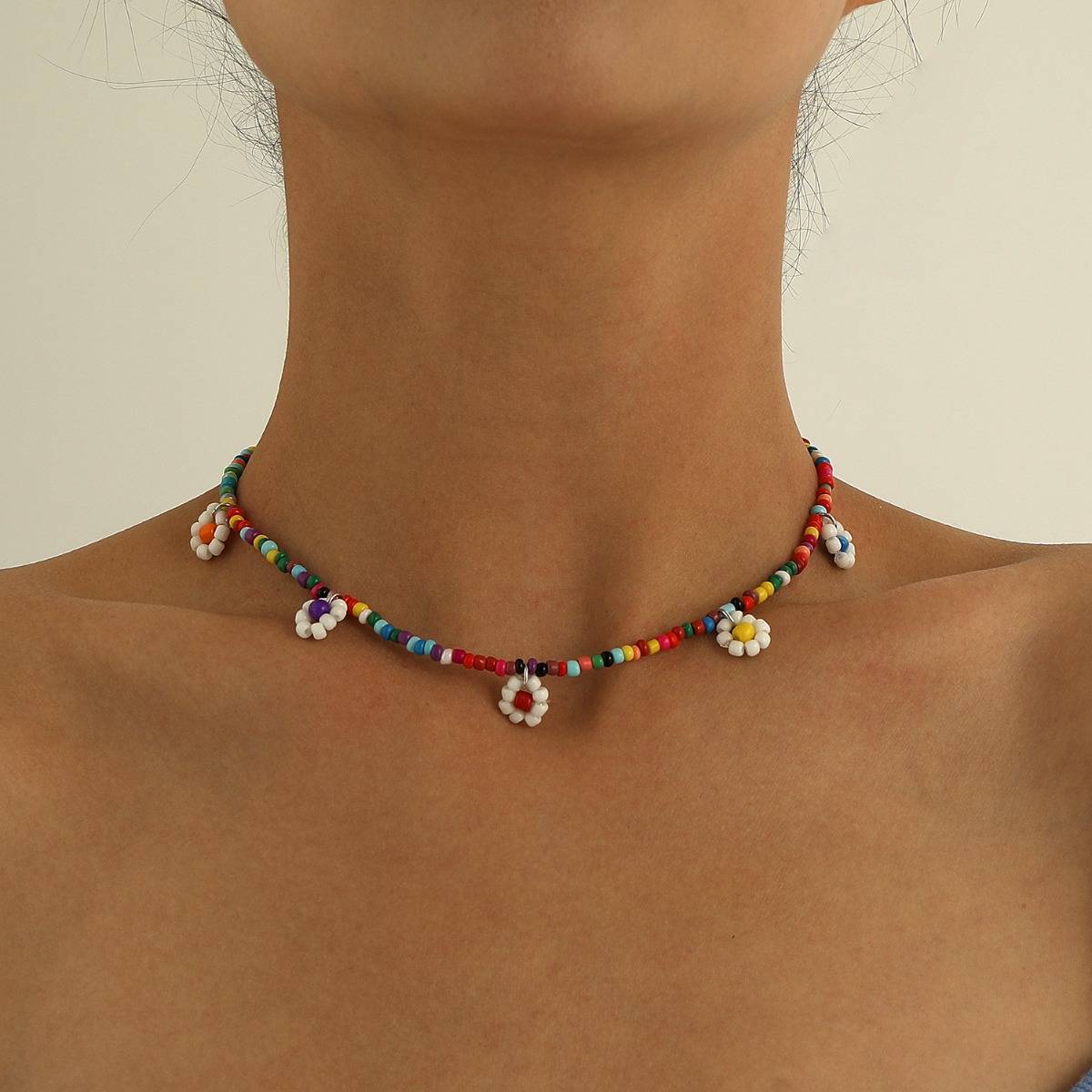 Fashion colorful rice beads flower pendant necklace