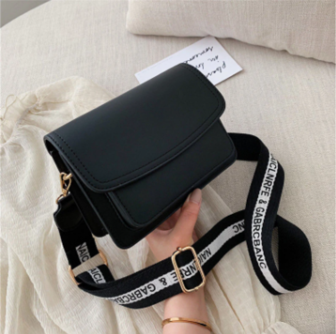 New Texture Small Bag Female New Wild Hit Color Girl Small Square Bag Fashion Simple Chain Messenger Bag