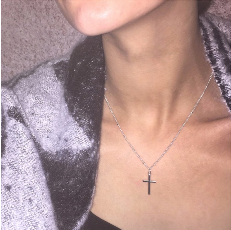 Women&#039;s Fashion Electroplated Bright Gold Chain Cross Jewelry Necklace (Silver)