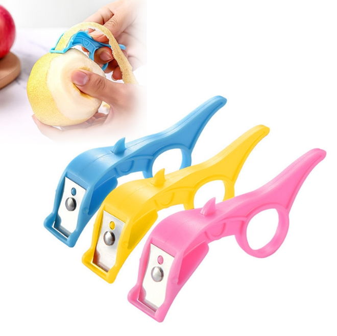 Stainless Steel Blade Plastic Handle Creative Peeler Rotating Style Fruit Knife (Random Color Delivery)