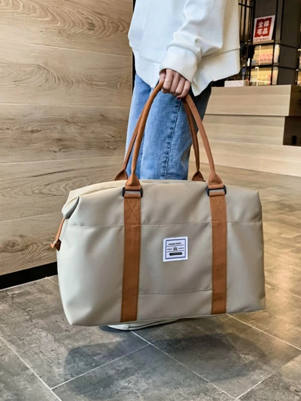 Large Capacity Duffel Bag with Stylish Letter Graphics