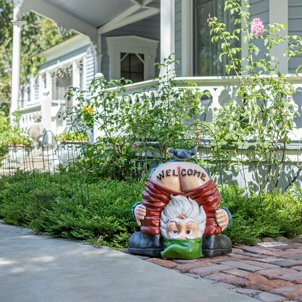 &quot;Welcome&quot; Gnome Statue