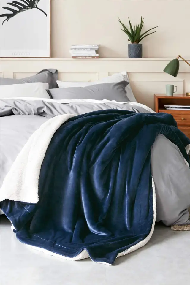 Bedsure Sherpa Fleece Blanket Plush Blanket Fuzzy Soft Blanket Microfiber King Size Navy Blue Woven Winter Bamboo Fiber 0.5-1 Kg
