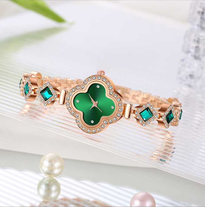 Ms clovers contracted temperament set auger wrist watches golden watch