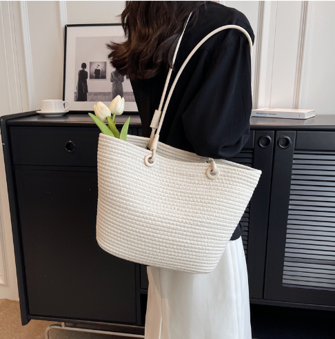Leisure Hundred large-capacity woven women&#039;s bags 2023 new Korean version of the spell single shoulder bag straw bag hand carry Tote bag