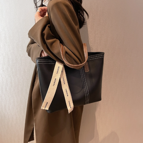 Hundreds of fashion handbag large capacity bag 2023 new popular shoulder big bag solid color Tote bag leisure women&#039;s bag