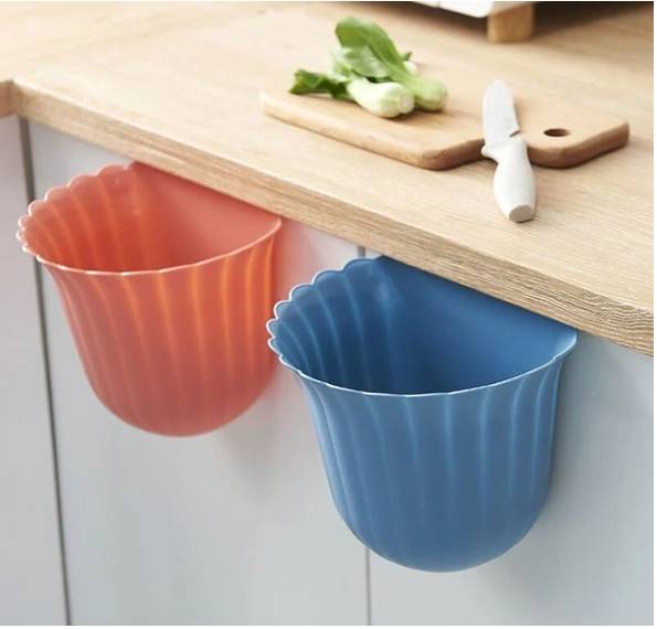 Hanging Trash Can
