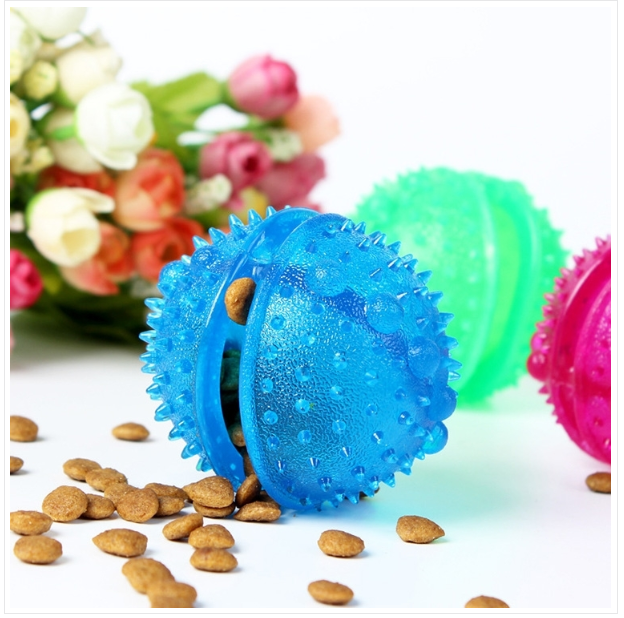 Pet interactive leaky toy Educational tear-resistant leaky feeder Diameter :8cm color random delivery