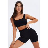 Seamless Activewear: Stylish Black Crop Tank Top for Women