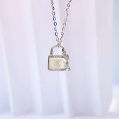 S925 sterling silver white shell lockhead key necklace