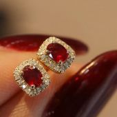Vintage Hepburn-style imitation red corundum zircon stud earrings luxury anniversary celebration accessories