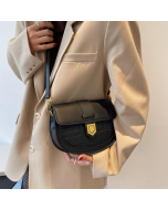 Senior sense of retro French shoulder bag female spring 2023 new fashion niche saddle bag hundred crossbody small bag