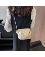 Niche design bag women 2023 new high-end sense summer one-shoulder Messenger bag net red hot style woven small square bag