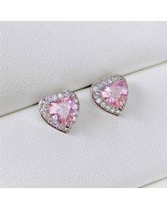 Simple and exquisite women's lovely earrings with heart-shaped zirconia earrings