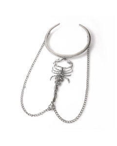 Gothic Style Diamond-studded Scorpion Armlet with Retro Geometric Jewelry (Silver)