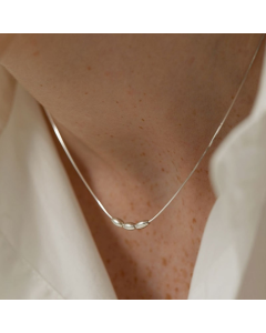 Women's Luxurious Bow Tie Necklace Choker