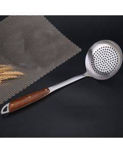 304 Stainless Steel Wooden Handle Kitchenware Home Kitchen Equipment, Style: Slotted Spoon