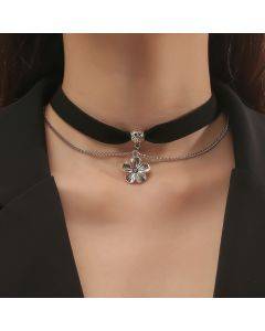 Punk style retro velvet collarbone chain metal rock necklace