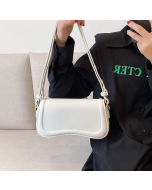 Premium texture niche crossbody bag female 2023 summer new tide hundreds of fashion shoulder armpit small square bag