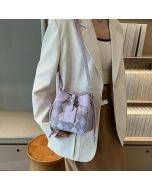 High-end temperament Lingge Korean version of the women's bag 2023 new spring and summer simple Messenger net red retro single shoulder bucket bag