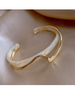 White Mother-of-Pearl Sheet Bangle with Curved Metal Jewelry SL02-80