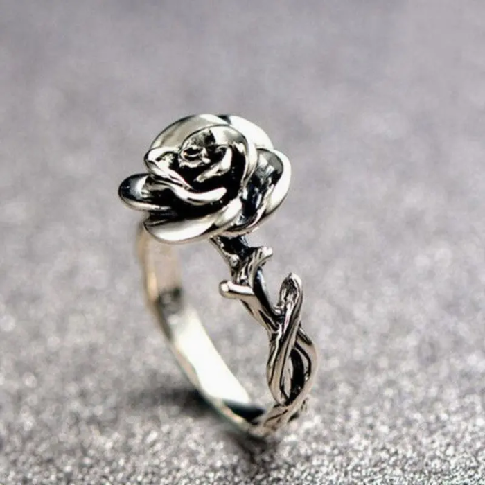 Elegant Carved Rose Flower Ring: Cute Antique Silver Jewelry