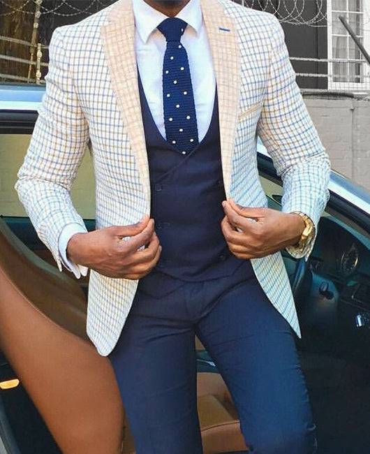 Slim-fit Haute Couture Blazer with a Stylish Plaid Print