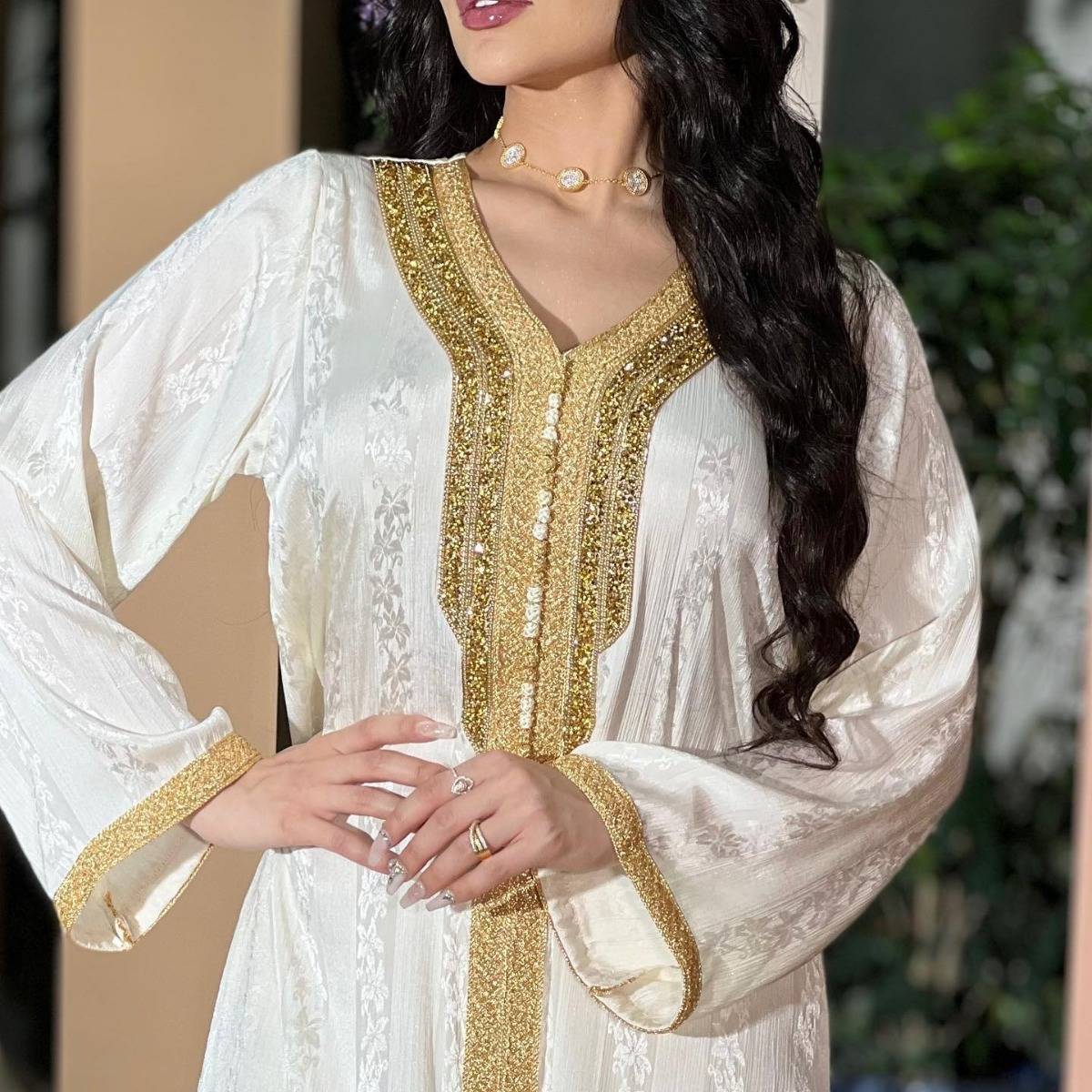 Middle Eastern New Women&#039;s Dress Embellished with Rhinestone Lace Long Robe Muslim White Satin Floral Dress.