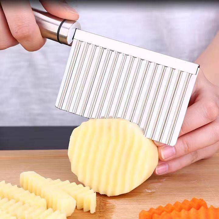 Stainless steel wolf&#039;s tooth knife cut potato wave knife kitchen household chopping utensils fancy cutter cut french fries potato chips