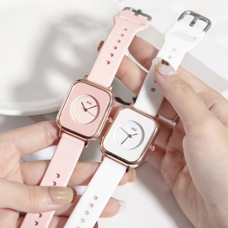 Compact square black disk fashion versatile female student trend watch female ins wind simple temperament light luxury niche
