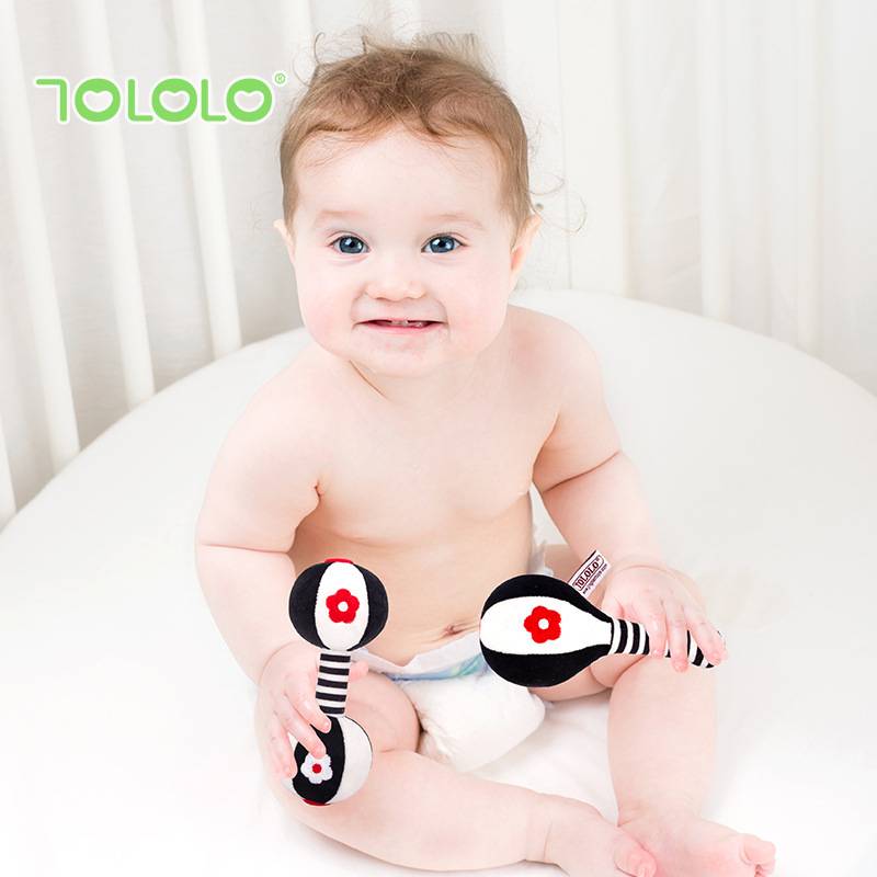 Newborn black and white sand hammer dumbbell hand-held rattle baby vision training