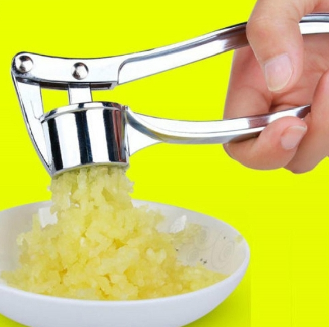 Kitchen Handheld Stainless Steel Ginger and Garlic Crusher Garlic Masher