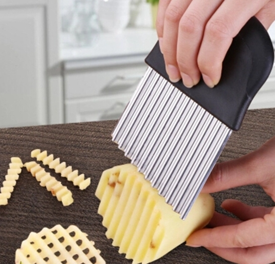 French Fries Cutting Stainless Steel Saw Blade Serrated Slicer Cutting Vegetables and Fruits Tools Wave Knife Equipment Accessories