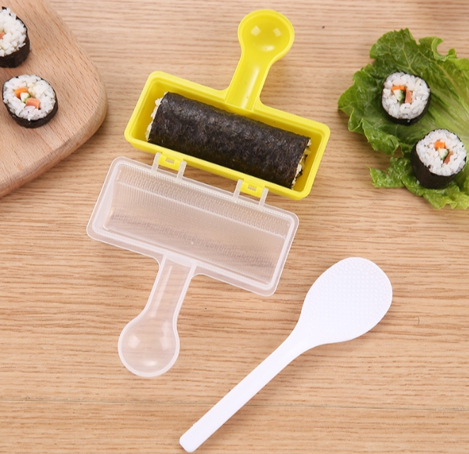 627 DIY Handheld Sushi Maker Hand Crank Sushi Maker Vibrating Sushi Moulds