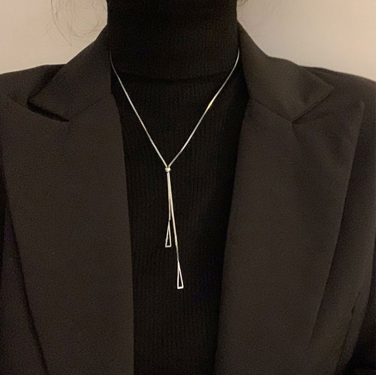Women&#039;s Alphabetical Versatile Titanium Steel Necklace with Twisted Chain