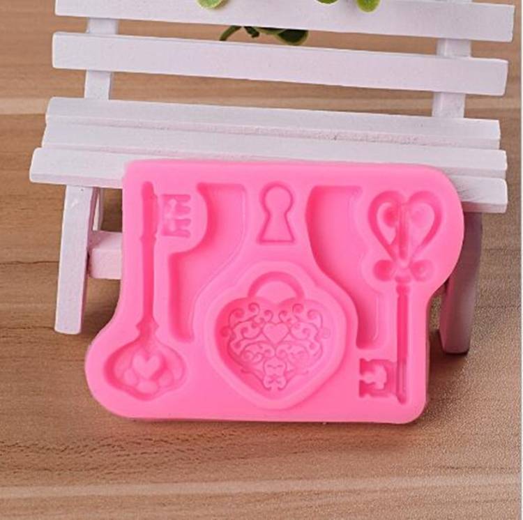 2 One Selling Food Love Lock Keys Flipping Sugar Silicone Mold DIY Baking Cake Decoration Tools