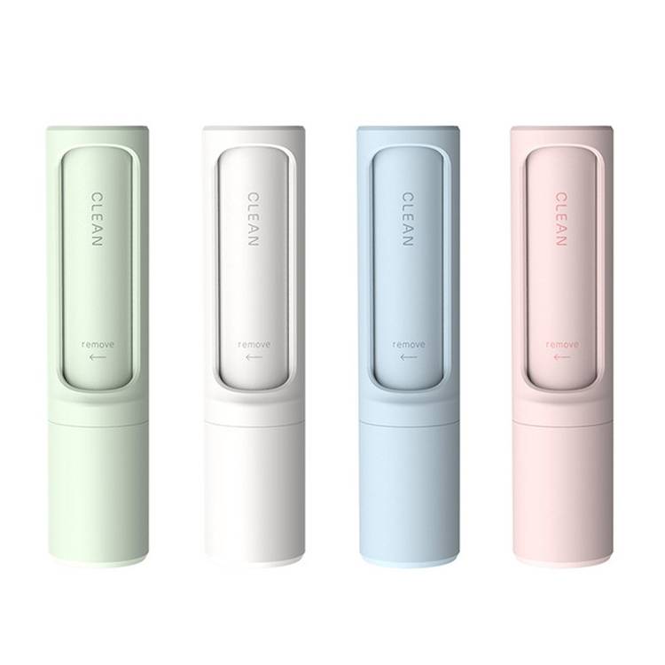 Rotating cylindrical clothing hair removal brush portable mini electrostatic hair removal device