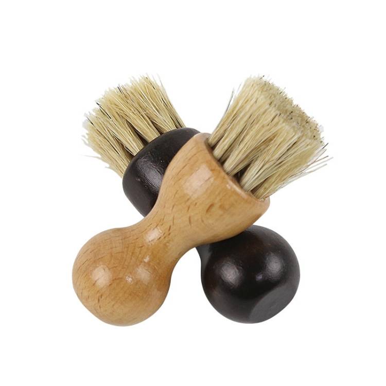 Lotus gourd shaped beech pig brush with oil polishing and dust removal multifunctional brush