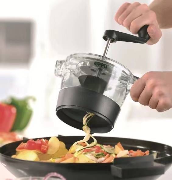 Hand-operated Multi-function Cutter Rotary Slice Cutting Machine Vegetable Chopper with a Multi - function Rotary Slicing Machine